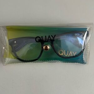 Quay hardwire mini black